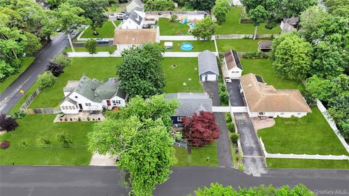 17 Pine Tree Dr, Shirley, NY, 11967-4343 | Card Image