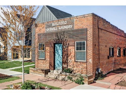 3733 N Franklin St, Denver, CO, 80205 | Card Image