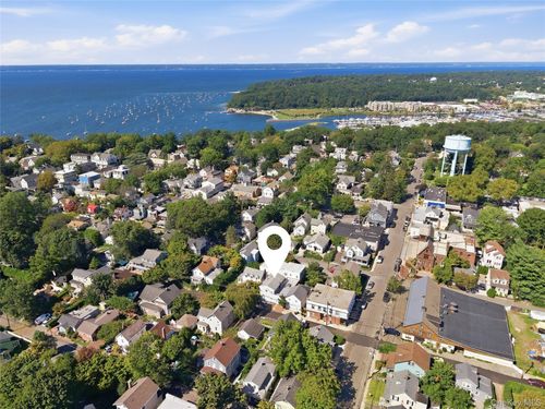 70 14th Ave, Sea Cliff, NY, 11579-1276 | Card Image