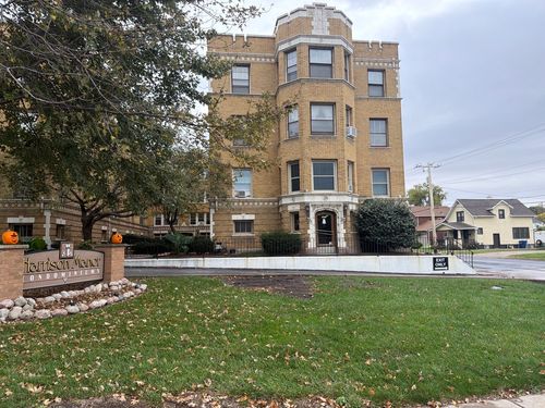 p3-2516 N Harrison St, Davenport, IA, 52803-2739 | Card Image