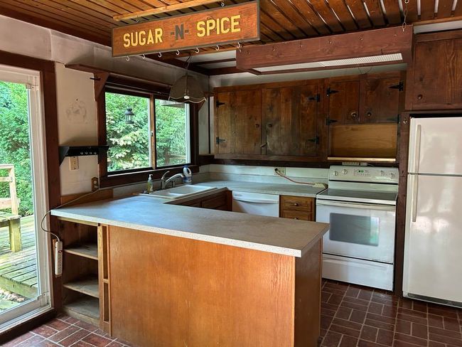 343 Hickory Ct, House other with 3 bedrooms, 2 bathrooms and 2 parking in Oakwood IL | Image 5