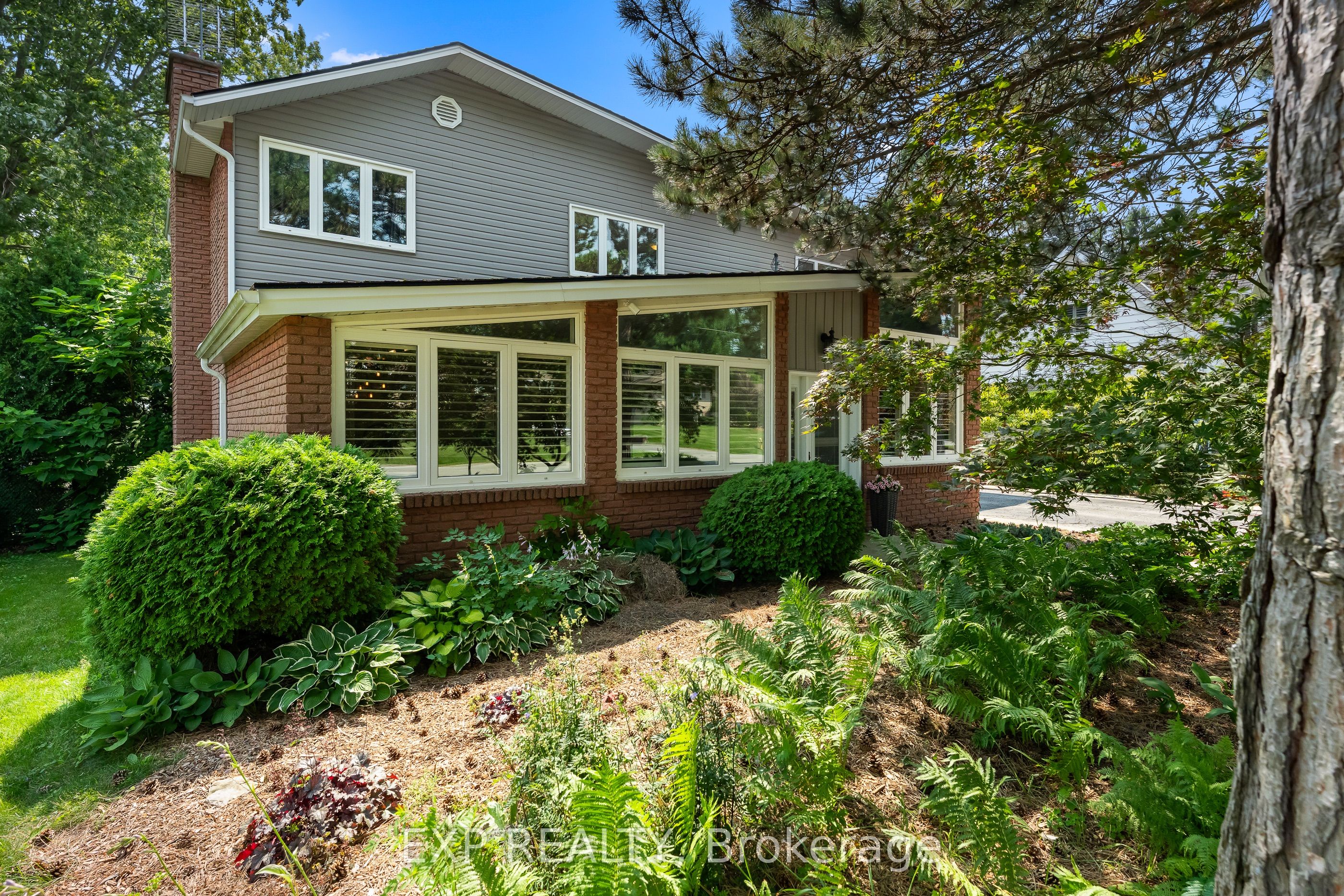 Residential in Pelham 4