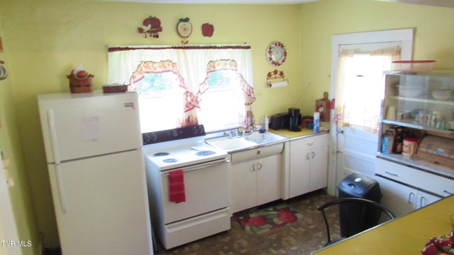 5428 Guest River Rd, House other with 2 bedrooms, 1 bathrooms and null parking in Norton VA | Image 22