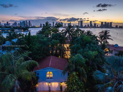 814 W Dilido Dr, Miami Beach, FL, 33139-1154 | Card Image