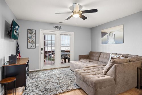 901-160 Tara Rd, LAKE OZARK, MO, 65049-6453 | Card Image