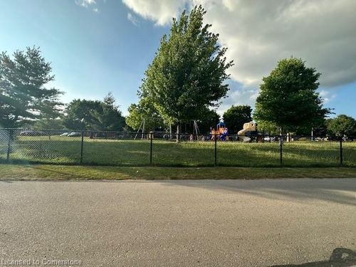 83-20 Mcconkey Cres, Brantford, ON, N3S0B8 | Card Image