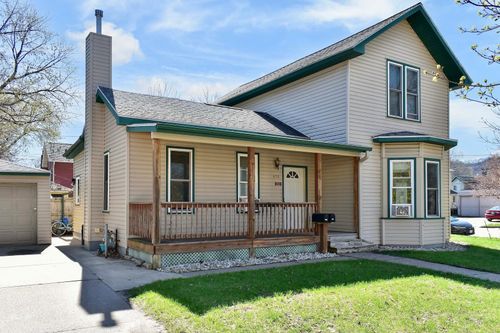 476 Main St, Winona, MN, 55987-3268 | Card Image