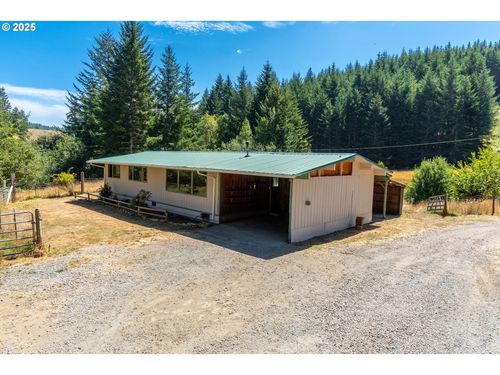 92308 Ward Creek Ln, Myrtle Point, OR, 97458-7704 | Card Image