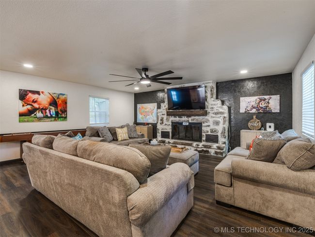 11 Port Duncan Blvd, House other with 3 bedrooms, 3 bathrooms and null parking in Afton OK | Image 4