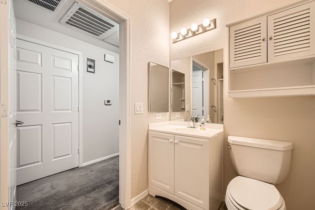 Guest Bathroom with Bathtub and Shower. | Image 6