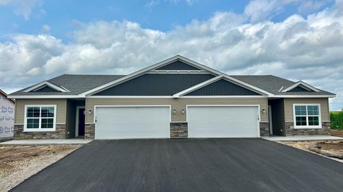 1783 Squirrel Way, New Richmond, WI, 54017-7276 | Card Image