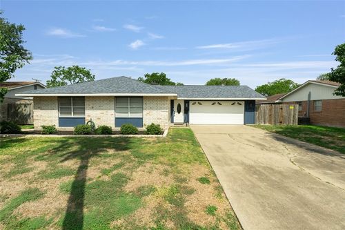 1313 E Cherrystone Dr, Corpus Christi, TX, 78412-4103 | Card Image