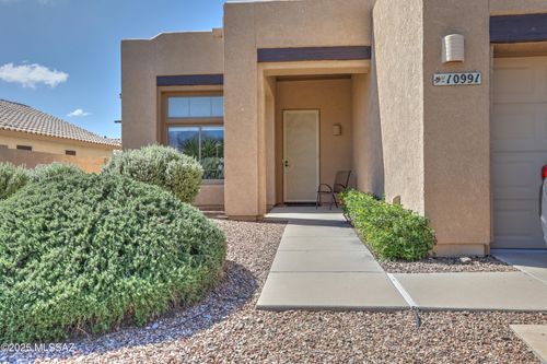 10991 N Double Eagle Ct, Tucson, AZ, 85737-8756 | Card Image