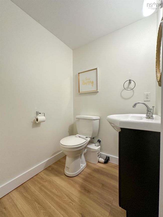 20 Queen St, House other with 4 bedrooms, 2 bathrooms and 4 parking in Bridgewater NS | Image 35