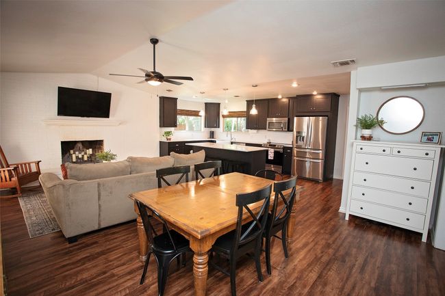 1309 Cliff Dr, House other with 3 bedrooms, 3 bathrooms and null parking in Graham TX | Image 4