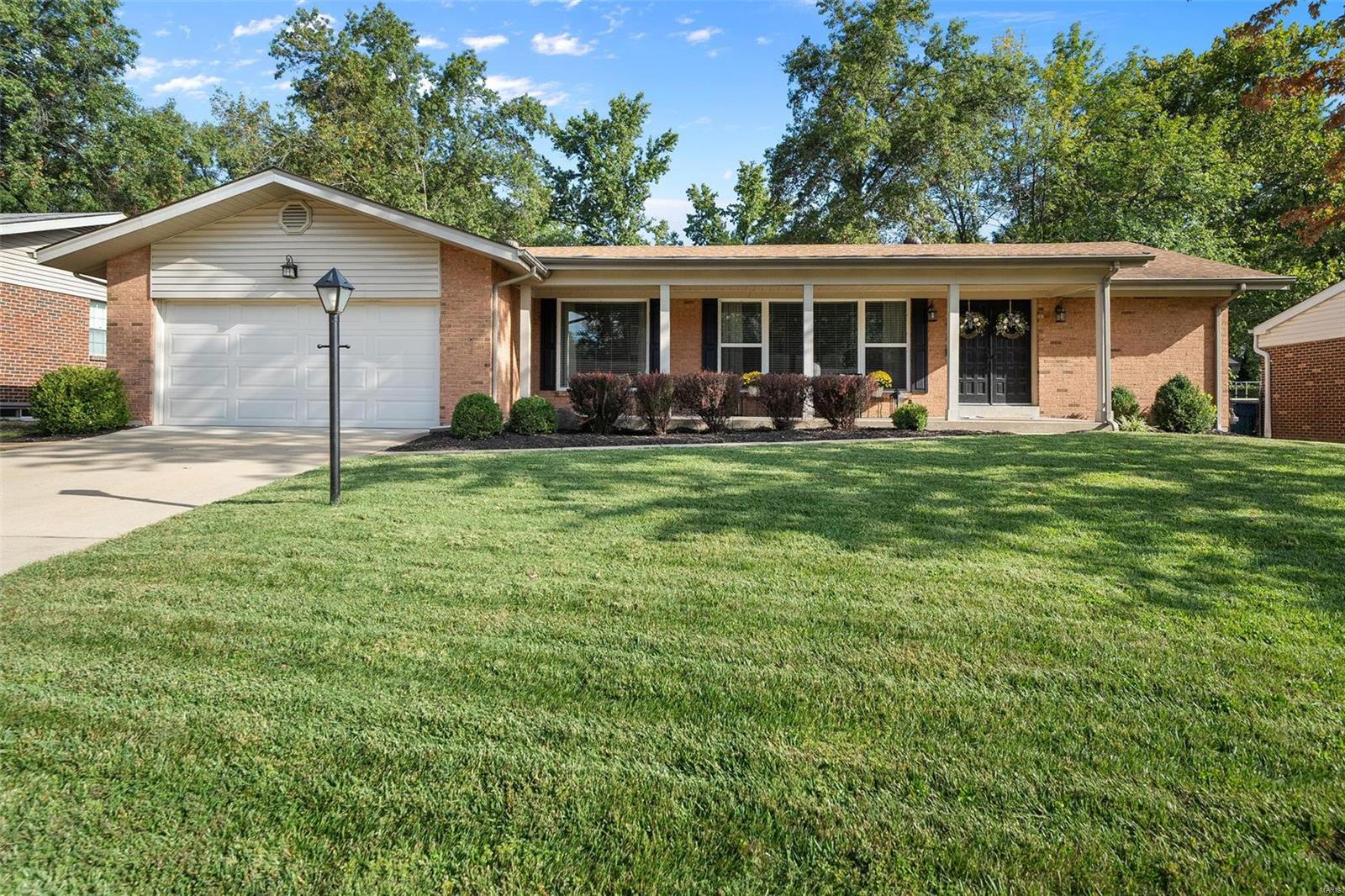 Gregory Ct, Saint Louis, MO 63128