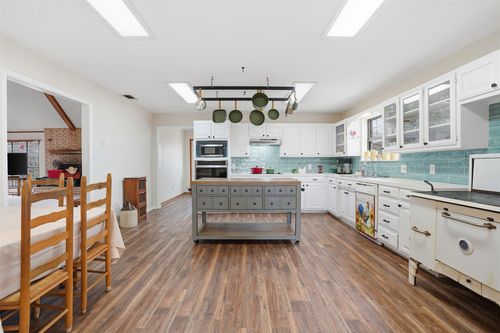 2818 Ward Mountain Rd, Palo Pinto, TX, 76484-3542 | Card Image