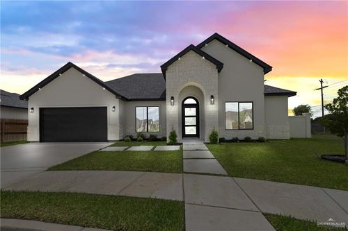5112 W Burberry St, Edinburg, TX, 78541-1415 | Card Image