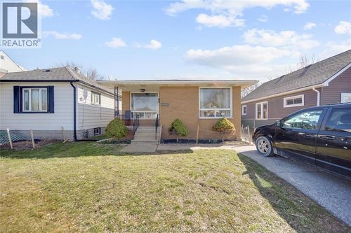 2340 George Ave, Windsor, ON, N8W4M4 | Card Image