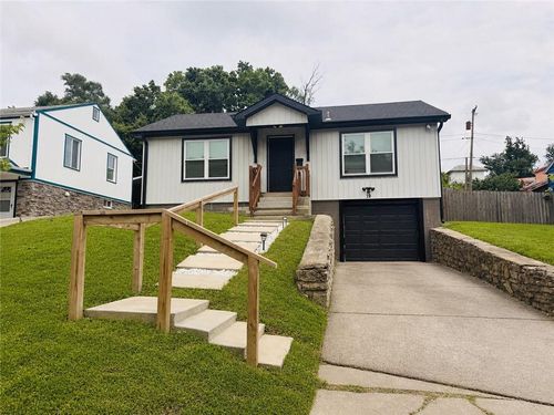 19 S 12th St, Kansas City, KS, 66102-5401 | Card Image
