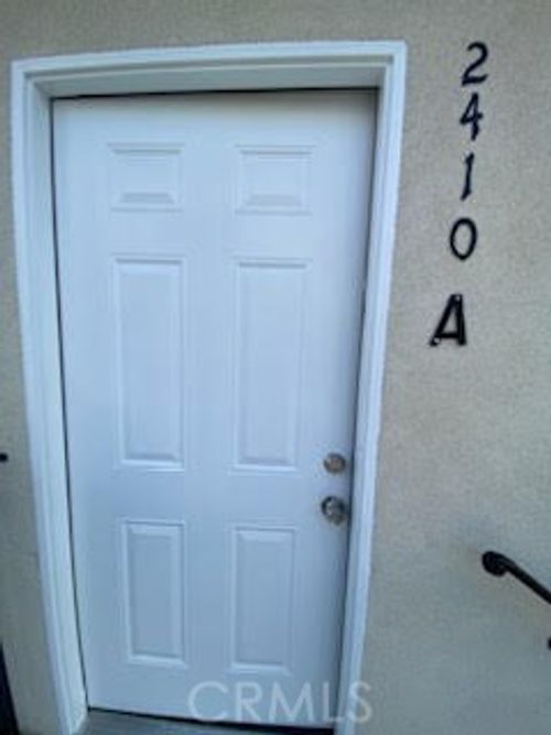 a-2410 Oregon Ave, Long Beach, CA, 90806-2925 | Card Image