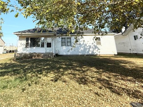 206 S Boyer Ave, Brocton, IL, 61917-8247 | Card Image