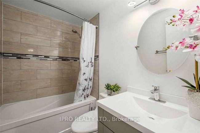 2764 Willowmore Way, House other with 3 bedrooms, 2 bathrooms and 4 parking in Mississauga ON | Image 18