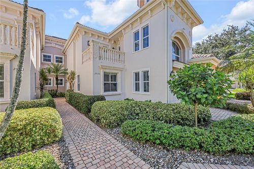 102-545 Avellino Isles Cir, NAPLES, FL, 34119-2407 | Card Image