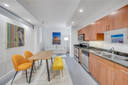 506-111 E Flagler St, Miami, FL, 33131-1111 | Card Image