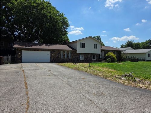 4146 Lor Ron St, Kent, OH, 44240-6426 | Card Image