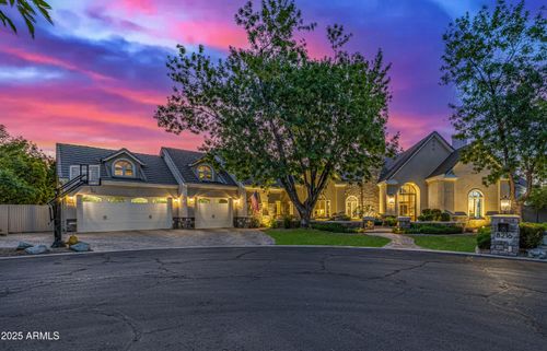 8216 S Homestead Ln, Tempe, AZ, 85284-2343 | Card Image