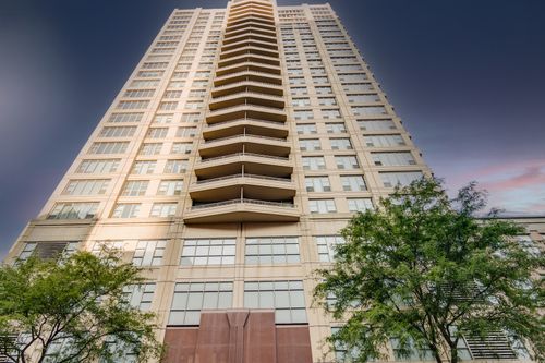 1701-200 Jefferson St, Chicago, IL, 60661-1280 | Card Image