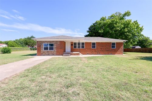 1324 Red Bud Dr, Sulphur, OK, 73086 | Card Image