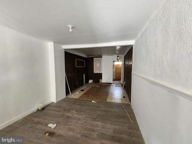 318 S Payson St, Townhouse with 2 bedrooms, 1 bathrooms and null parking in BALTIMORE MD | Image 4