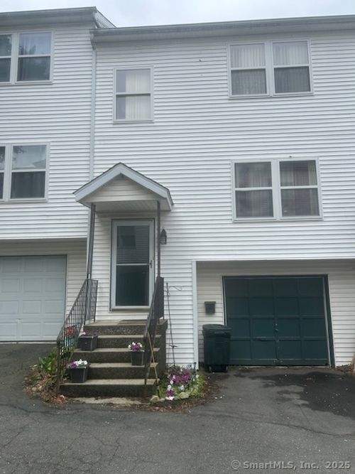 apt-2b-22 Virginia Ave, Danbury, CT, 06810-5770 | Card Image