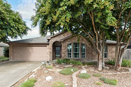 100 Jennings Dr, Waxahachie, TX, 75165-6163 | Card Image