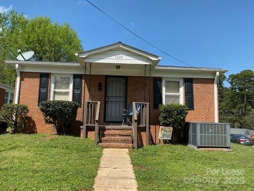 1600 Catherine Simmons Ave, Charlotte, NC, 28216-4727 | Card Image