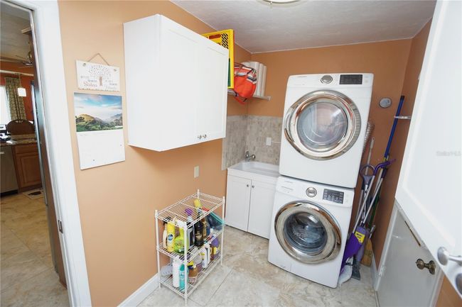 APT-9B - 1 Colony Point Dr, Condo with 2 bedrooms, 2 bathrooms and null parking in PUNTA GORDA FL | Image 28