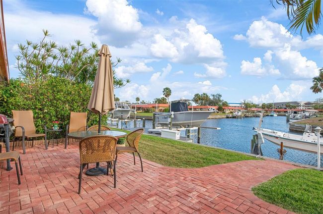 9527 Azure Cv, Condo with 3 bedrooms, 2 bathrooms and null parking in BRADENTON FL | Image 31