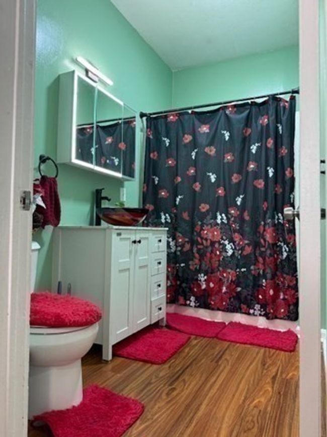 10 Byron St, House other with 4 bedrooms, 2 bathrooms and 4 parking in Worcester MA | Image 15