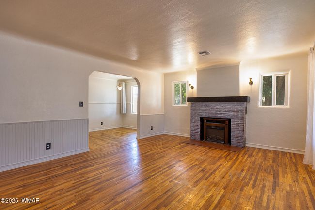 Family Room | Image 9