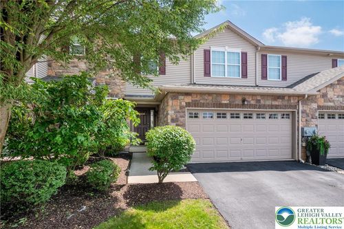 1660 Deena Dr, Forks Twp, PA, 18040-5844 | Card Image