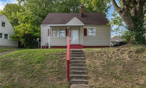 719 Cosler Dr, Dayton, OH, 45403-3207 | Card Image