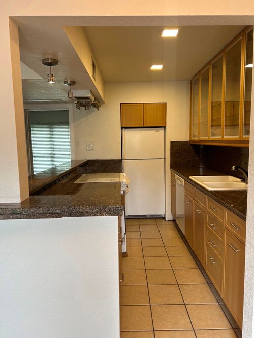210-4112 Bowser Avenue, Dallas, TX, 75219 | Card Image