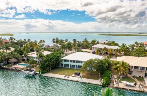 205 S Point Dr, Sugarloaf Key, FL, 33042-3520 | Card Image