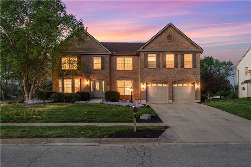 2346 Charleston Way, Beavercreek, OH, 45431-2696 | Card Image