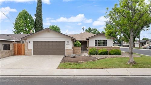 2321 Laguna Drive, Modesto, CA, 95350 | Card Image