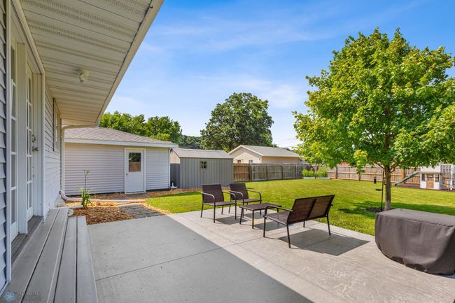 Summer Exterior | Image 30