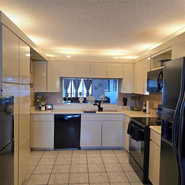 APT-306 - 7050 44 Th St, Condo with 2 bedrooms, 2 bathrooms and null parking in Lauderhill FL | Image 6