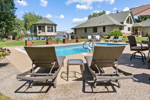 16873 Shoreline Rd, Pine City, MN, 55063-5813 | Card Image